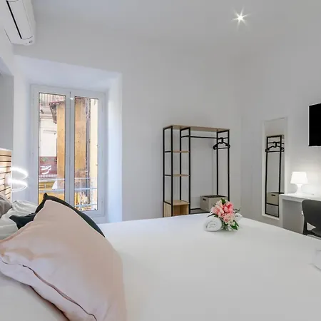 Apartment Near To Colosseum Re-house Rome